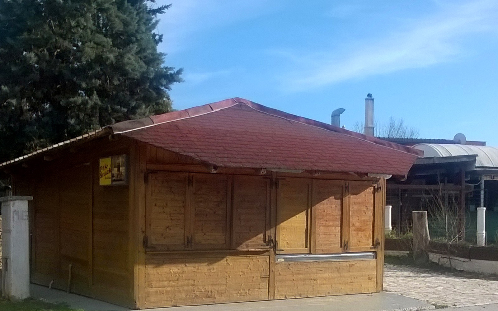 Ista kućica 2016., prije brendiranja